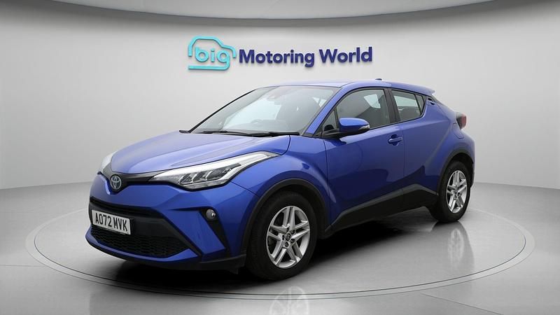 Used Toyota C-HR 122 HP (89 kW) 2023 Blue SUV