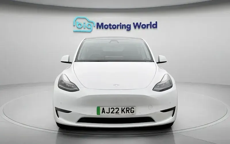 Used Tesla Model Y Long Range AWD 286 kW (389 HP) 2025 SUV