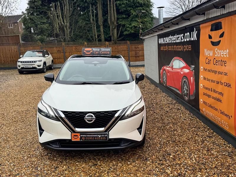 Used Nissan Qashqai S 2021 White SUV