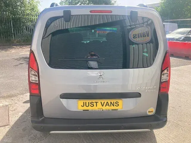 Used Peugeot Partner Tepee Outdoor 2017 Grey MPV
