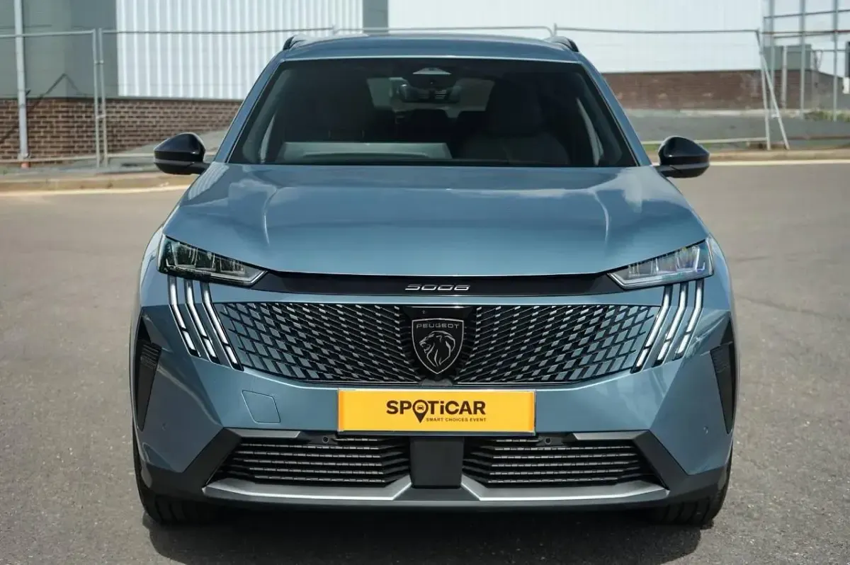 Used Peugeot 5008 Allure 156 kW (213 HP) 2024 Blue SUV