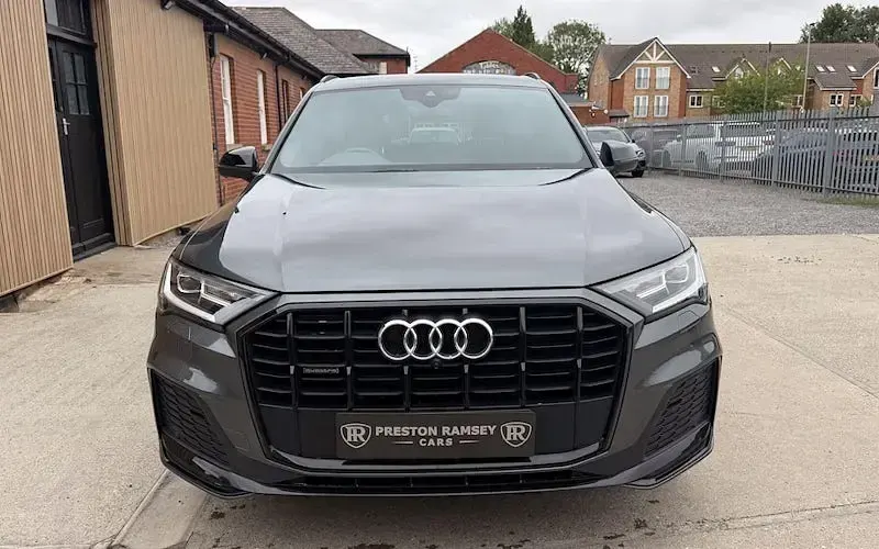 Used Audi Q7 Black Edition 286 HP (210 kW) 2023 Grey SUV