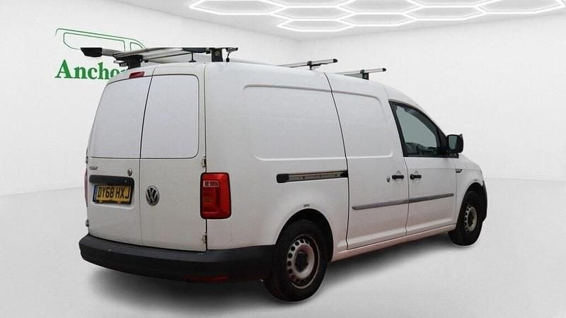 Used VW Caddy Maxi Startline 102 HP (75 kW) 2018 White MPV
