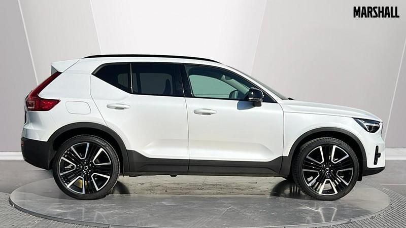 Usado Volvo XC40 Ultra 197 HP (144 kW) 2025 Branco SUV