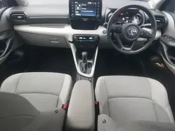 Used Toyota Yaris 116 HP (85 kW) 2022 White Hatchback