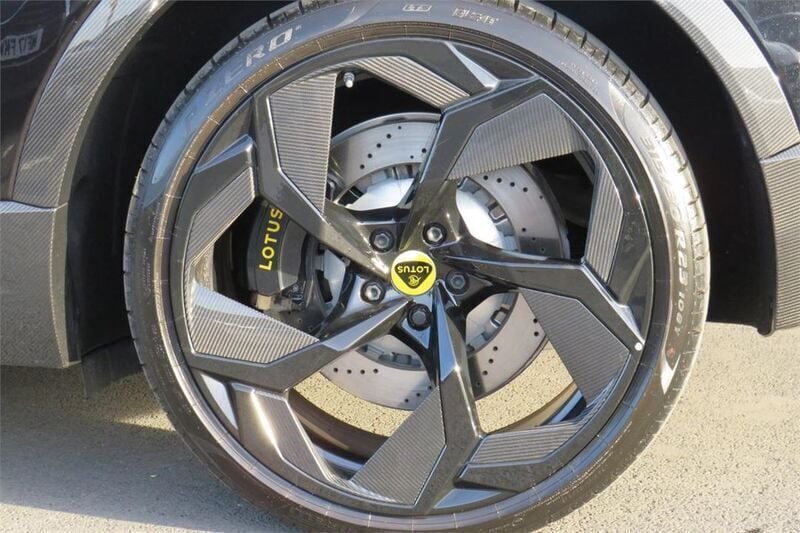 Used Lotus Eletre 675 kW (918 HP) 2024 Black SUV