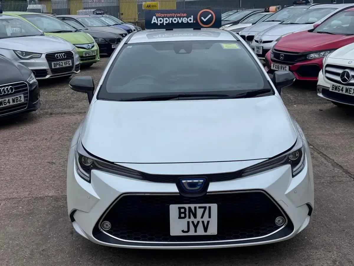 Used Toyota Corolla 2026 White Estate
