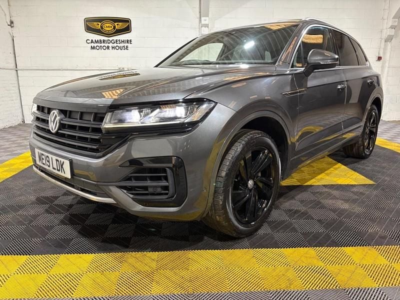 Used VW Touareg R-line 286 HP (210 kW) 2019 Grey SUV