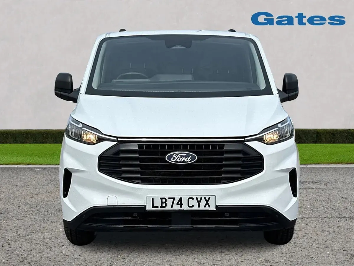 Usado Ford Transit Custom Trend 136 HP (100 kW) 2025 Branco Van