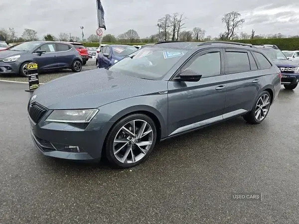 Used Skoda Superb SportLine 190 HP (139 kW) 2019 Grey Estate