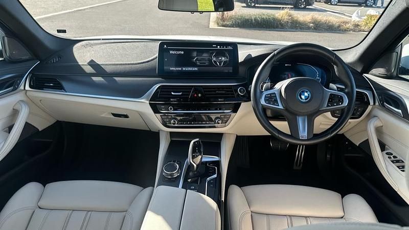 Used BMW 530e M Sport 288 HP (211 kW) 2022 White Sedan