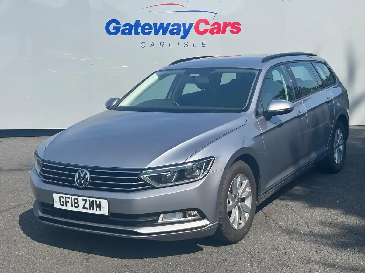 Used VW Passat S 120 HP (88 kW) 2018 Silver Estate