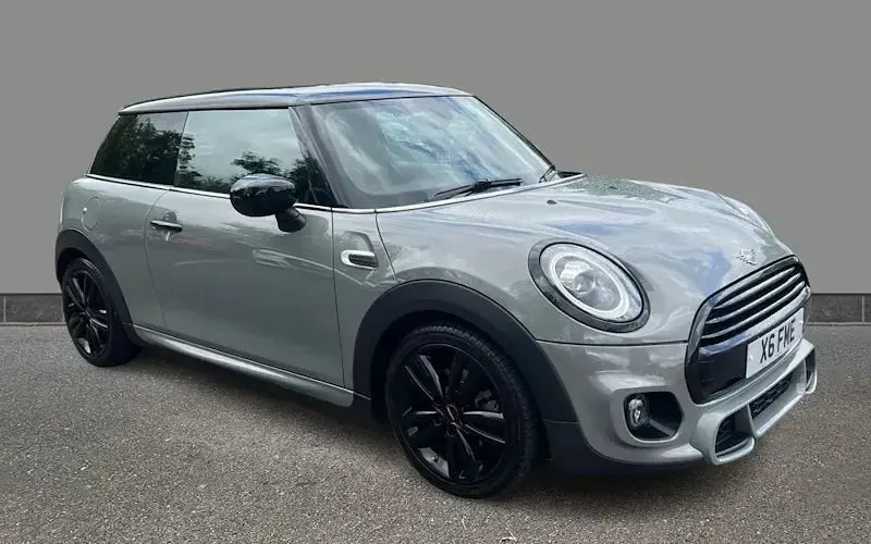Used Mini Cooper Hatch 136 HP (100 kW) 2020 Hatchback