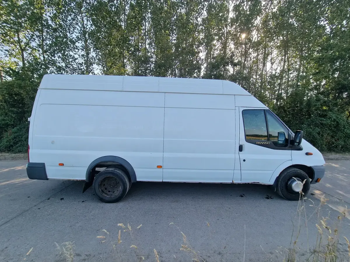 Used Ford Transit 125 HP (91 kW) 2012 White Van