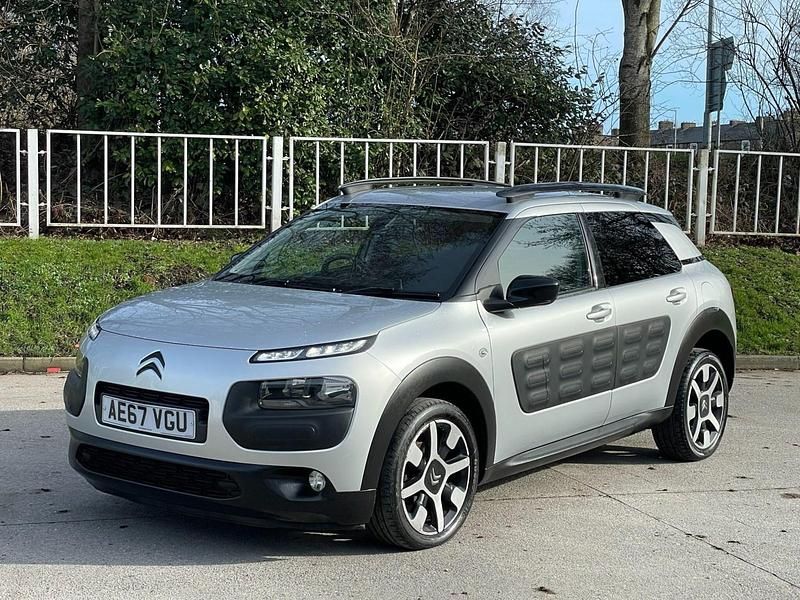Used Citroën C4 Cactus Flair 2017 Silver Hatchback