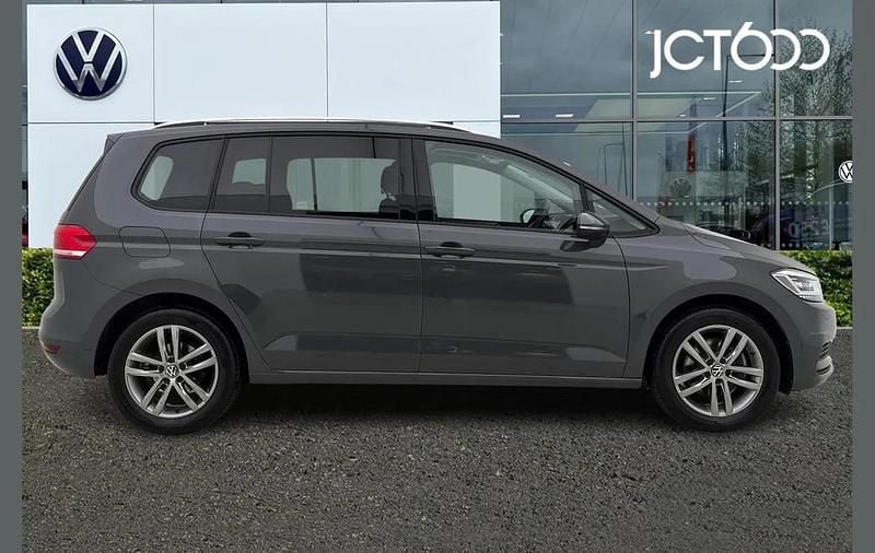 Used VW Touran Match 150 HP (110 kW) 2025 Grey MPV