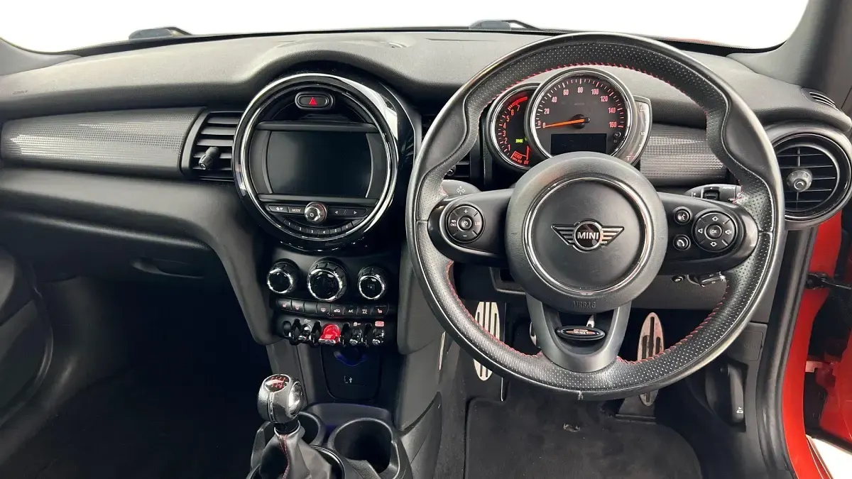 Used Mini Cooper Sport 134 HP (98 kW) 2019 Orange Hatchback