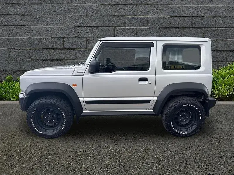 Used Suzuki Jimny SZ4 102 HP (75 kW) 2019 Silver SUV