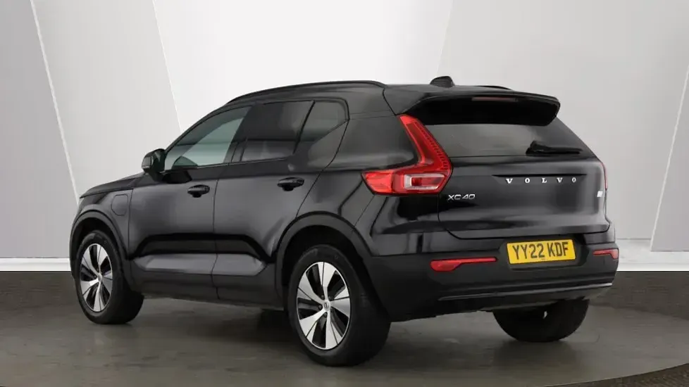 Used Volvo XC40 Plus 208 HP (152 kW) 2022 Black SUV