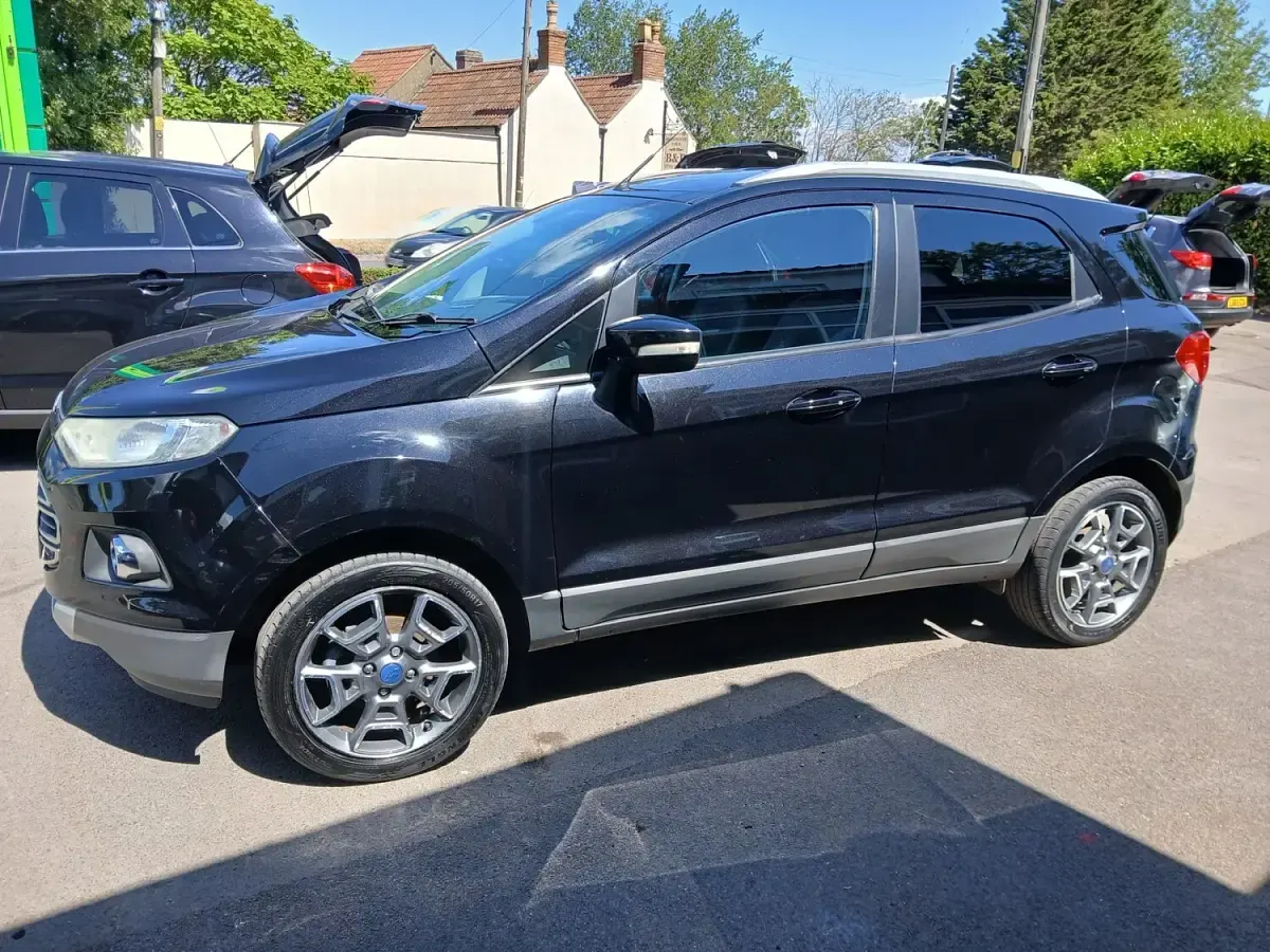Used Ford Ecosport Titanium 95 HP (69 kW) 2017 Black SUV
