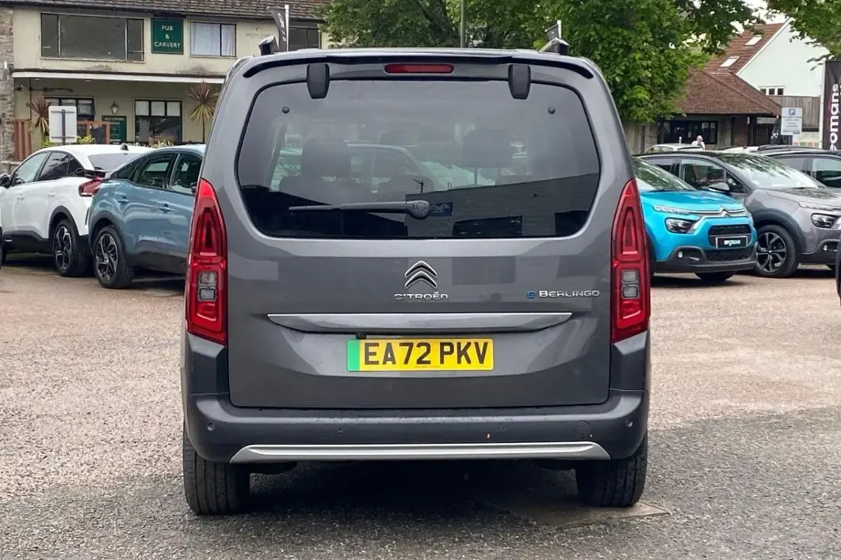 Used Citroën Berlingo XTR 98 kW (134 HP) 2022 Grey MPV