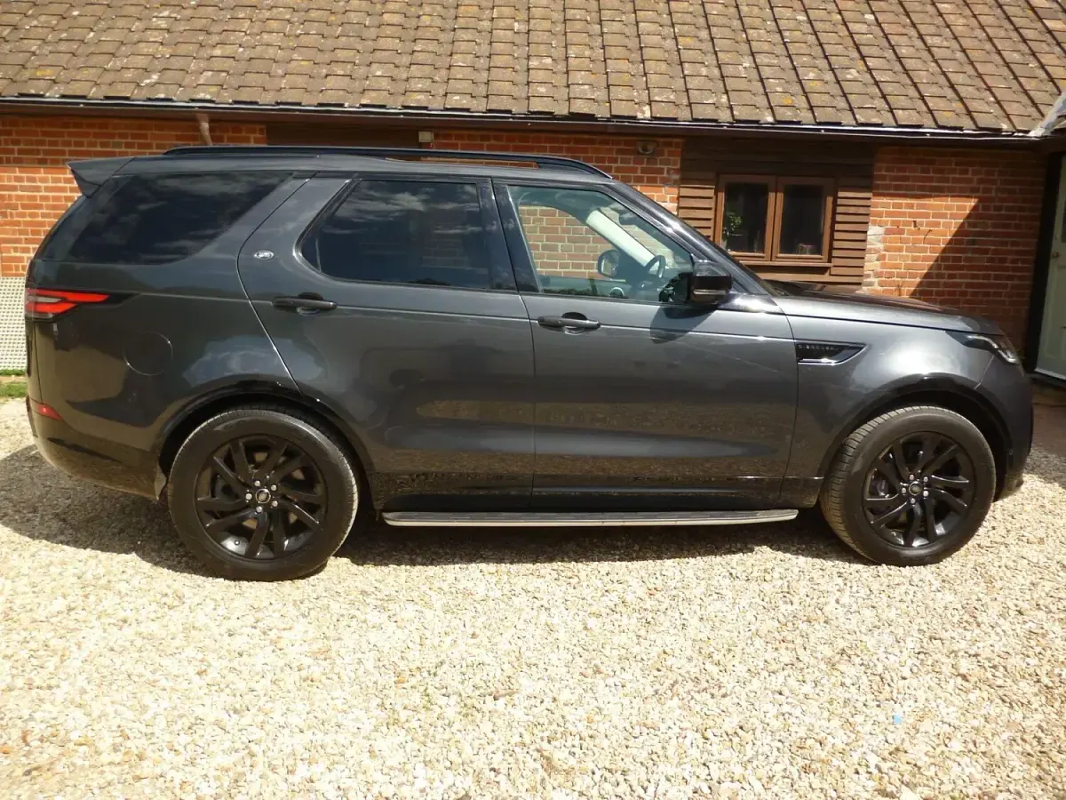 Used Land Rover Discovery 5 HSE 2019 Grey SUV