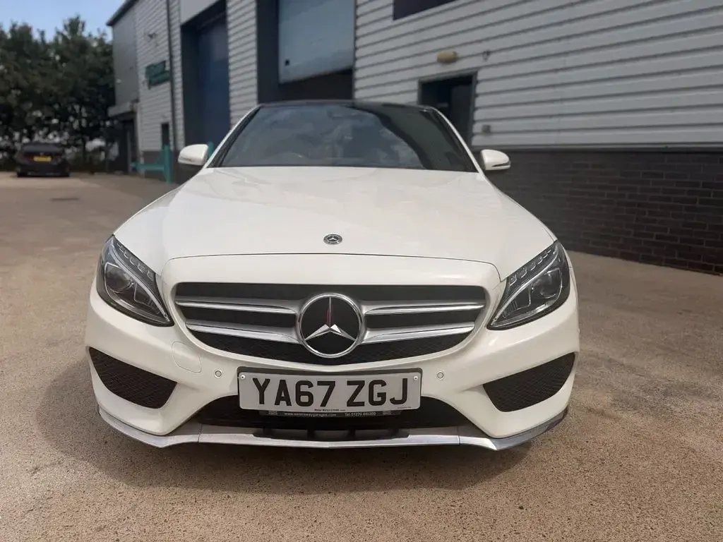 Used Mercedes C220 AMG line 2018 White Sedan
