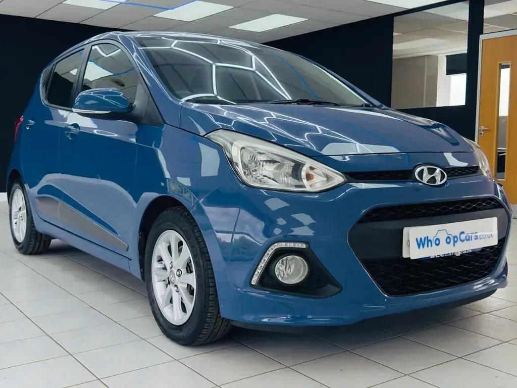 Used Hyundai i10 Premium 87 HP (63 kW) 2014 Blue Hatchback
