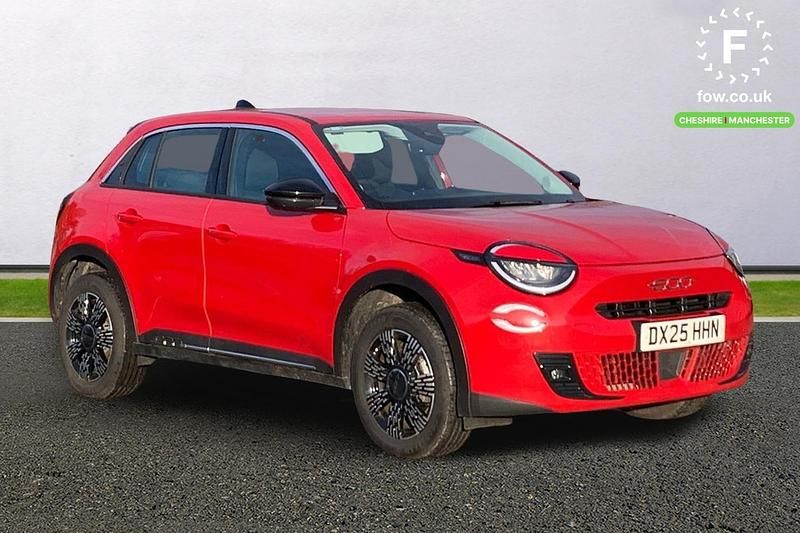 Used Fiat 600 S 101 HP (74 kW) 2025 Red Hatchback