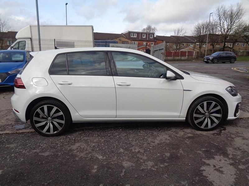 Used VW Golf VII Advance 204 HP (150 kW) 2020 White Hatchback