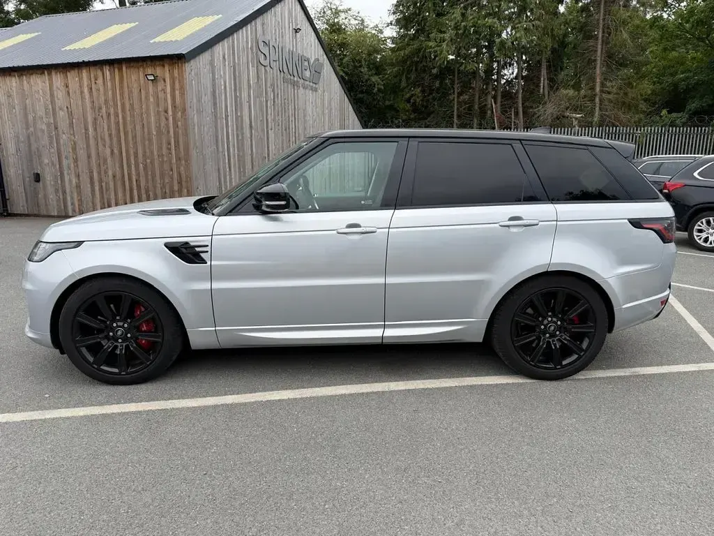 Used Land Rover Range Rover Sport HSE Dynamic 400 HP (294 kW) 2022 Silver SUV