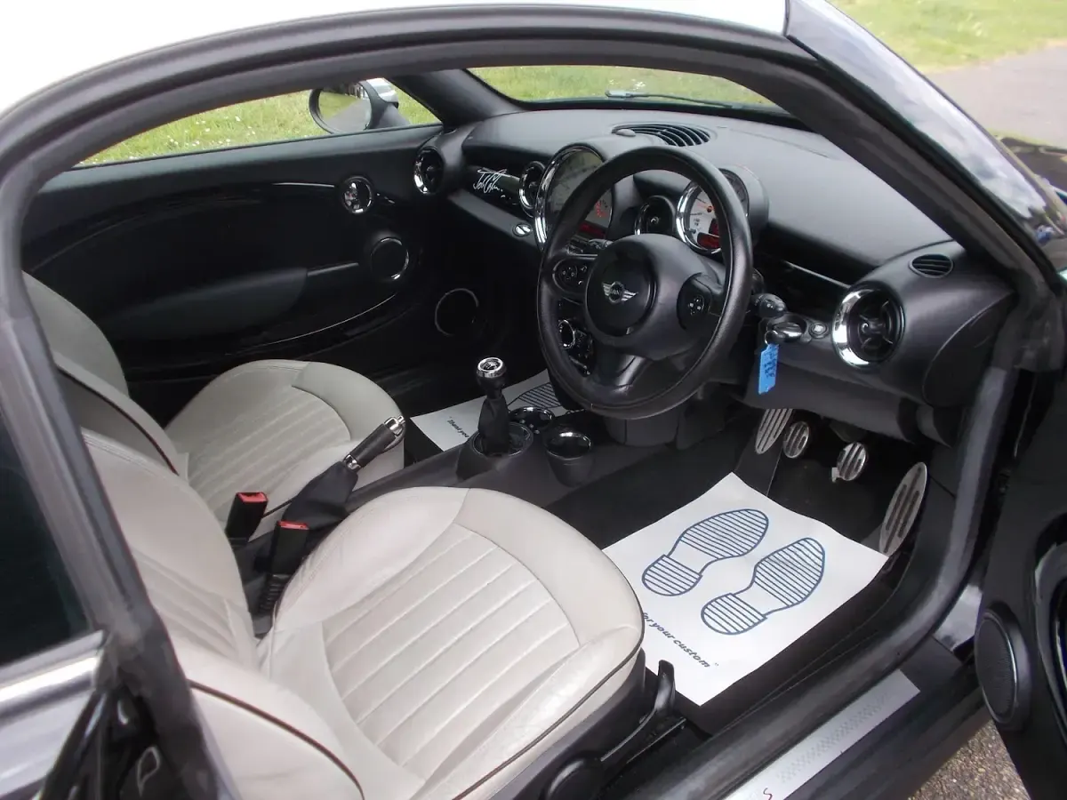 Used Mini Cooper S Coupé 184 HP (135 kW) 2012 Black Coupe