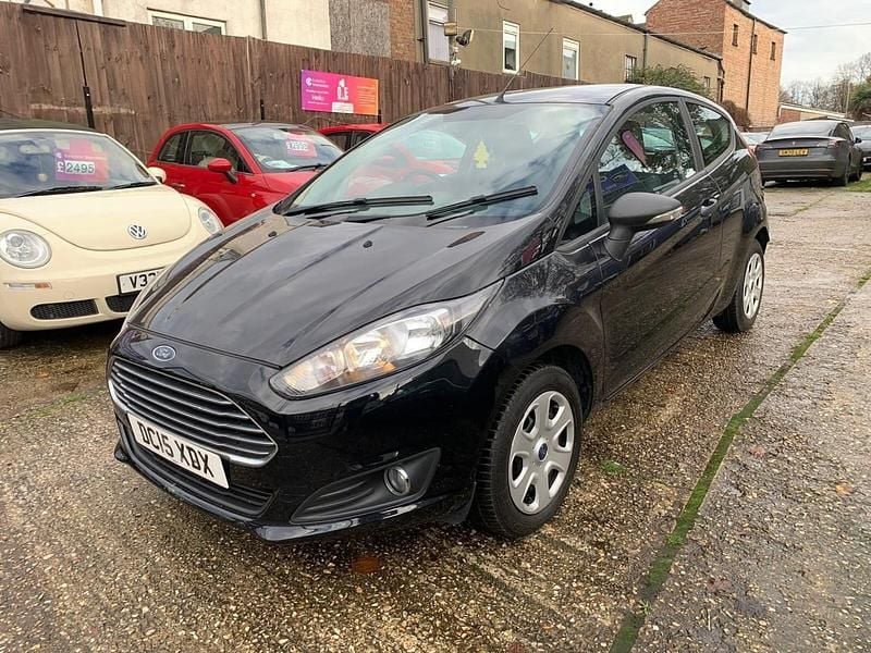 Black Used 2015 Ford Fiesta Studio Hatchback | £2,995 (Super price) - Image 1/4