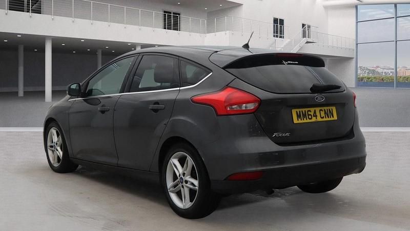 Used Ford Focus Titanium 115 HP (84 kW) 2014 Grey Hatchback