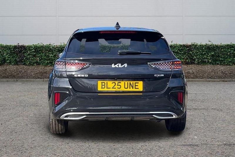 Used Kia Ceed GT-Line 138 HP (101 kW) 2025 Black Hatchback