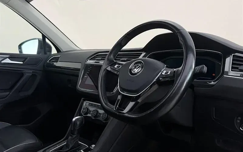 Used VW Tiguan R-line 190 HP (139 kW) 2019 Grey SUV