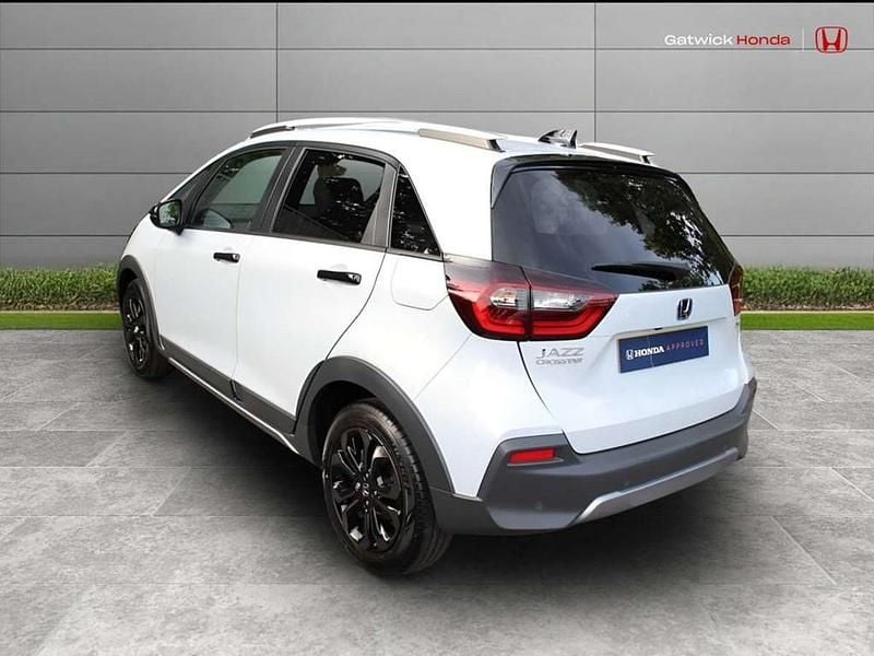 Used Honda Jazz Advance 122 HP (89 kW) 2025 Crystal red Hatchback