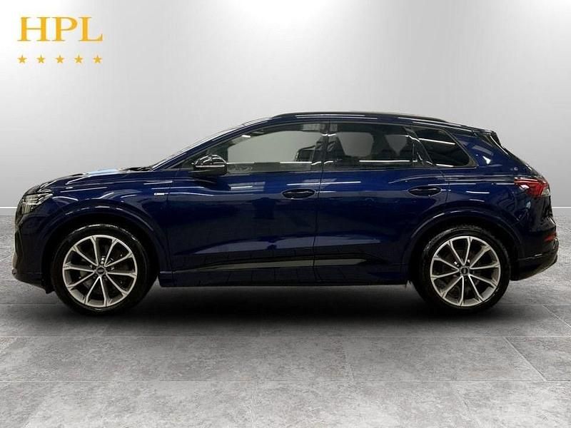 Used Audi Q4 e-tron Business 150 kW (204 HP) 2022 Blue SUV