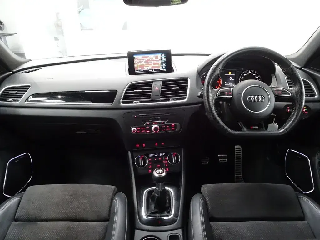 Used Audi Q3 Black Edition 150 HP (110 kW) 2019 Silver SUV