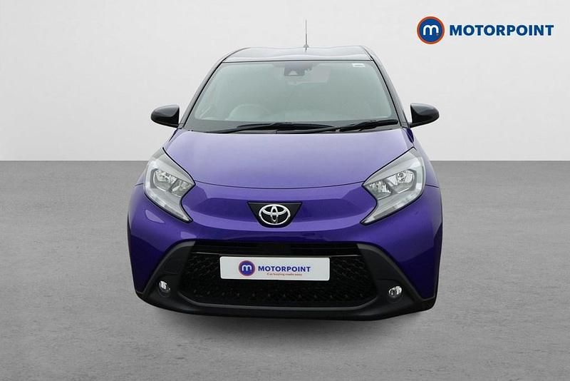 Begagnad Toyota Aygo X 2022 Blå SUV