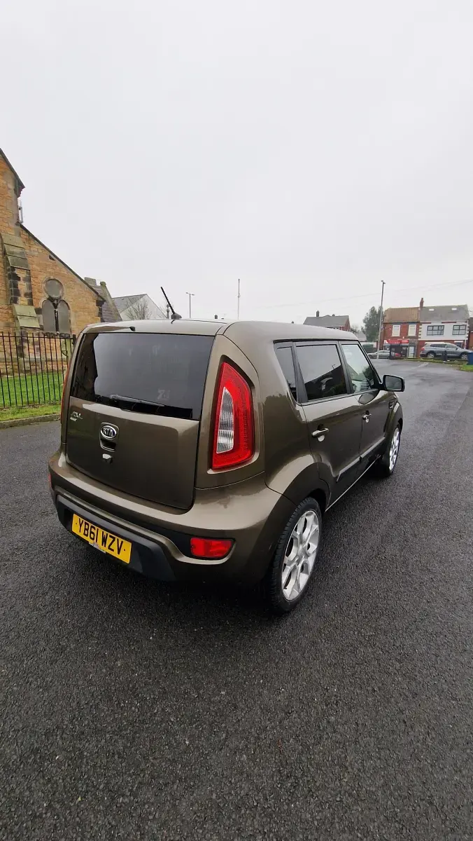 Second-hand Kia Soul 126 CP (92 kW) 2012 Verde SUV