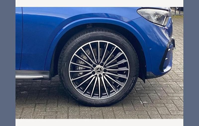 Used Mercedes GLC300e AMG Line Premium Plus 254 HP (186 kW) 2023 Blue SUV