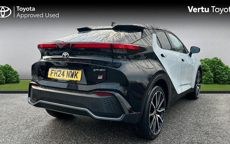 Used Toyota C-HR Sport 223 HP (164 kW) 2025 SUV