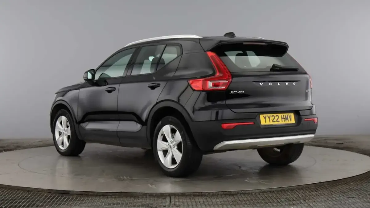Used Volvo XC40 Core 161 HP (118 kW) 2023 SUV