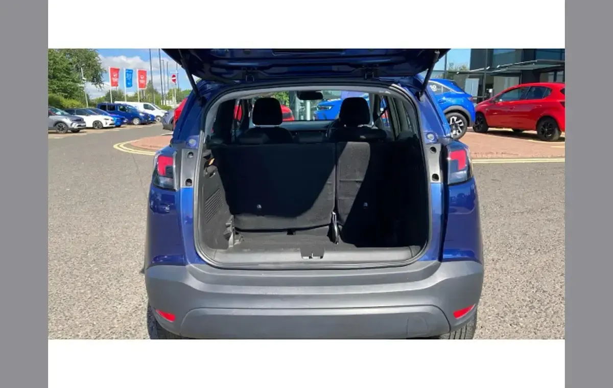 Used Vauxhall Crossland Design Edition 110 HP (80 kW) 2022 Blue SUV