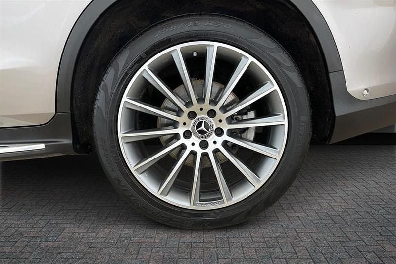 Used Mercedes GLC220 AMG Line Premium 194 HP (142 kW) 2020 Mojave silver Estate