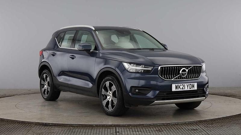 Used 2021 Volvo XC40 Inscription SUV | £23,800 (Good price) - Image 1/4