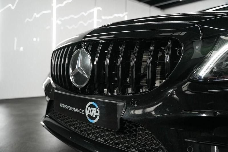 Begagnad Mercedes C43 AMG Premium Plus 2023 Svart Sportkupé