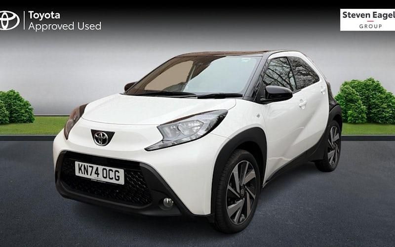 Used Toyota Aygo X 72 HP (52 kW) 2024 White SUV