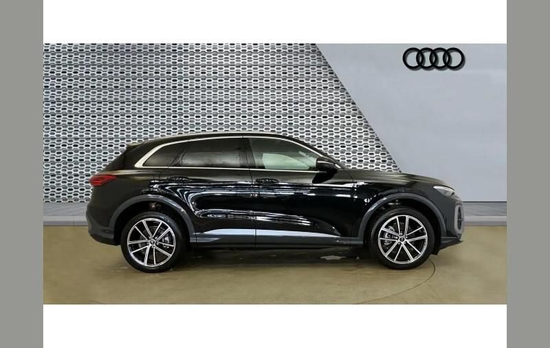 Ny Audi Q5 S-Line 200 HK (147 kW) 2025 Other SUV
